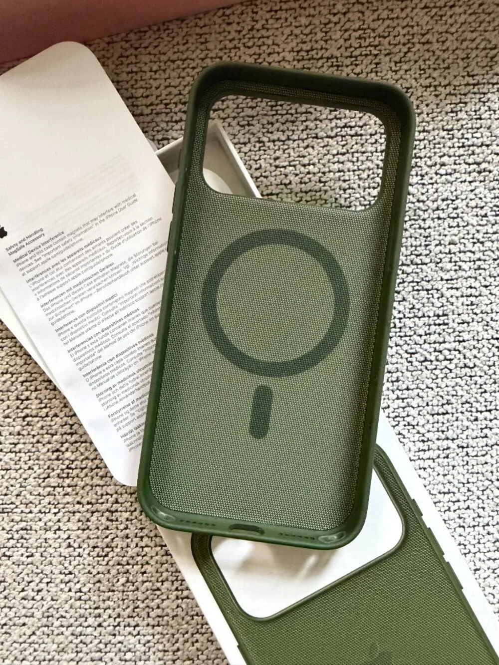 Apple OEM Green tech woven 17 pro max phone case NEW!